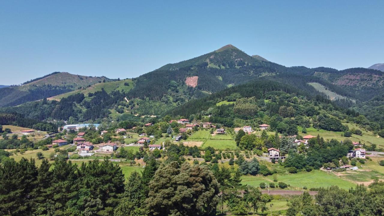 Garai Etxea, Casa Adosada En La Montana Villa Arrankudiaga Eksteriør bilde